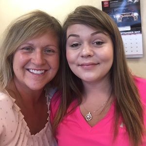 Meet your Posher, Rebecca